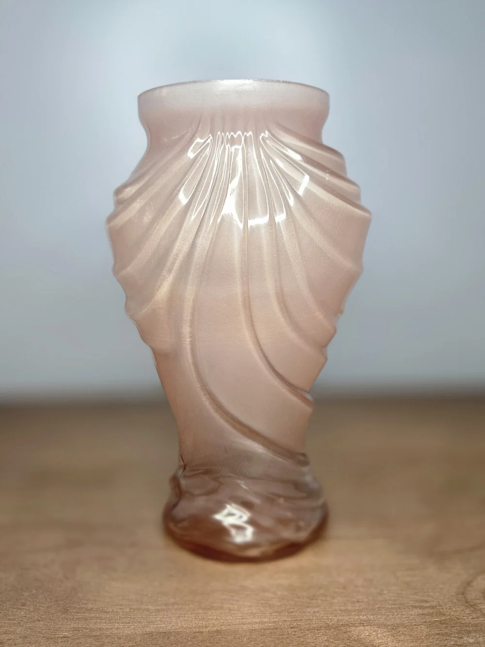 Vintage Teleflora Pink Opaque Draped Glass Flower Vase Swirled 8” Elegant Drape